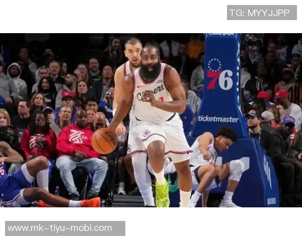 快船队内部一致决心全力争取附加赛名额目标锁定8到10名竞争区间